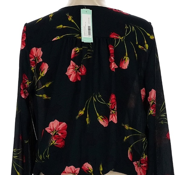 NWT Collective Concepts Aimee Tie Surplice Top - Picture 6 of 11